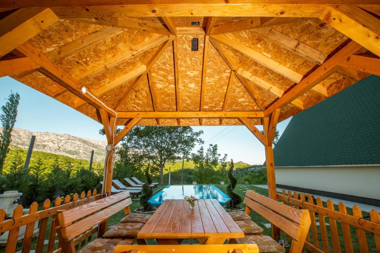 Cozy House Ostrog Guest House Niksic Exterior photo